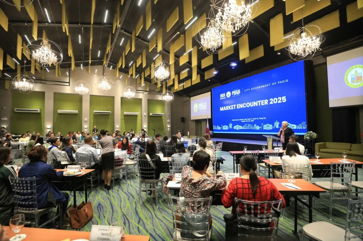 Pasig City Mayor Vico Sotto delivers a speech during Market Encounter 2025. (Photos from Pasig PIO)