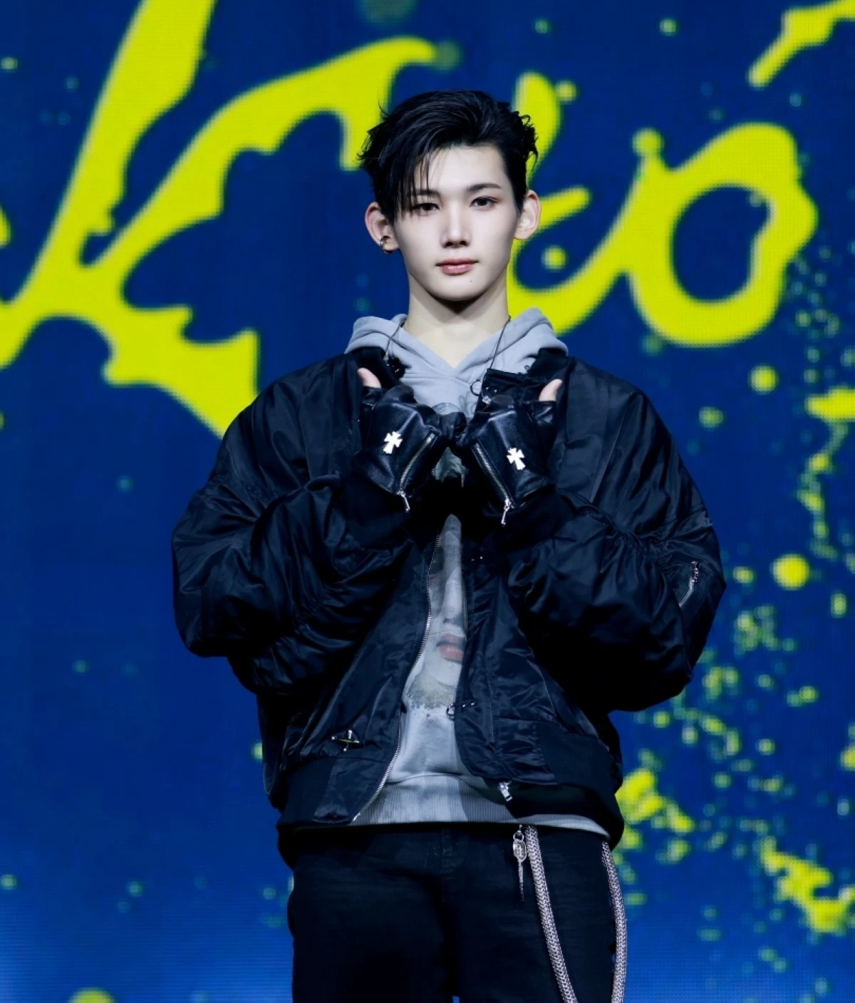 &Team's Jo (YX Labels) 
