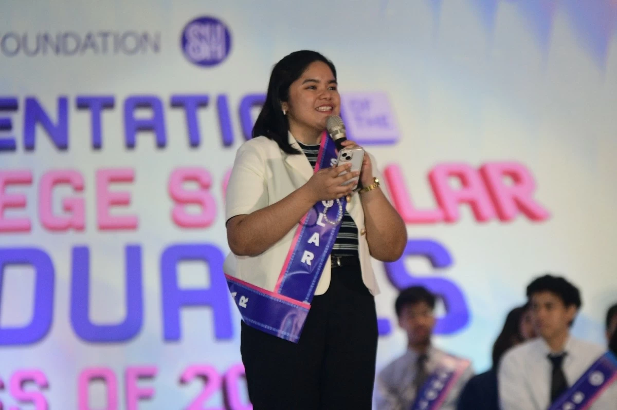 SM scholar and NU Summa Cum Laude Fermina Dela Cruz Dela Cruz recounts how the SM Scholarship changed her future despite financial and family hardships.