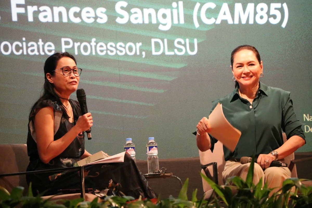 ON STAGE Professor Anne Frances Sangil and Charo Santos-Concio
