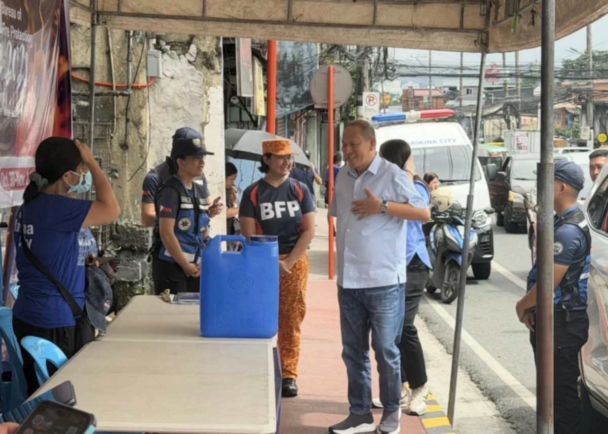 UNDAS 2025. Ahead of the observance of Undas, Mayor Maan Teodoro and Marikina First District Rep. Marcy Teodoro inspect cemeteries in the city to ensure an orderly, safe, and peaceful commemoration. Mayor Maan said around 600,000 people are expected to visit their departed loved ones in Marikina’s cemeteries. (Photos from Marikina LGU)