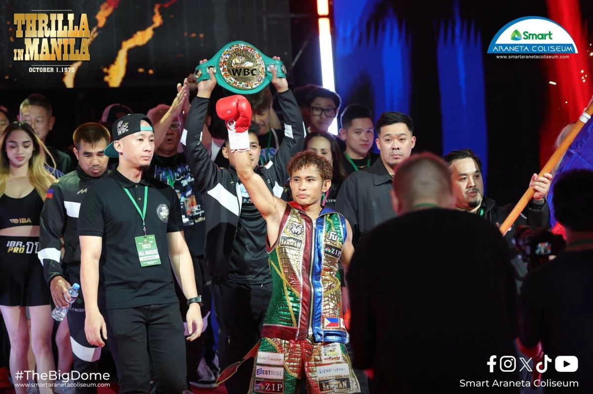 (Smart Araneta Coliseum)