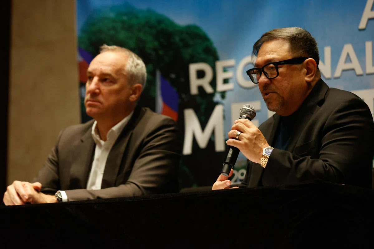 COMBATING ILLEGAL BETTING. Philippine Charity Sweepstakes Office (PCSO) General Manager Melquiades A. Robles (right) and Allwyn Group CEO Robert Chvátal emphasize the importance of responsible gaming during the 2025 Asia-Pacific Lottery Association (APLA) Conference held at City of Dreams Manila. (John Louie Abrina / Manila Bulletin)