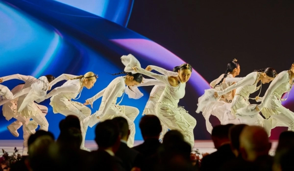 The APEC Economic Leaders' Gala Dinner on Oct. 31 in Gyeongju, South Korea (Screenshot from MBC video on YouTube) 
