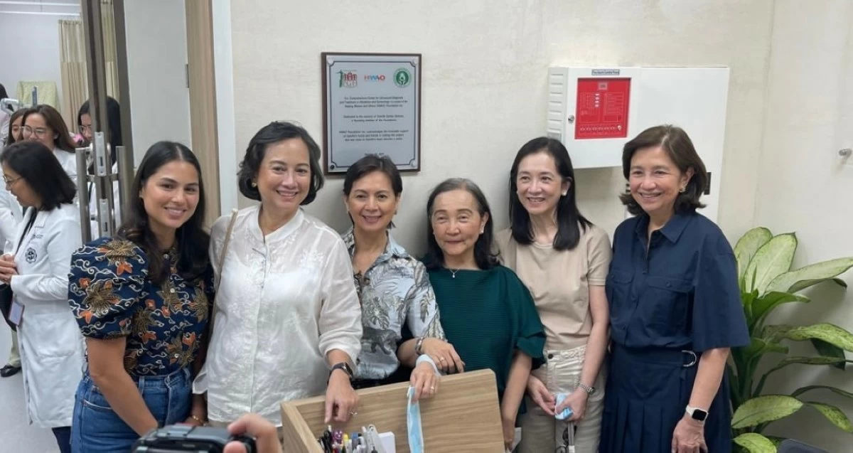 Members of the HWAO Foundation present at PGH on October 17; Marga Aboitiz-Zobel, Bettina Osmena, Gina Aboitiz, Tang Singson, Dr. Liaa C. Bautista, and Libet Virata. 