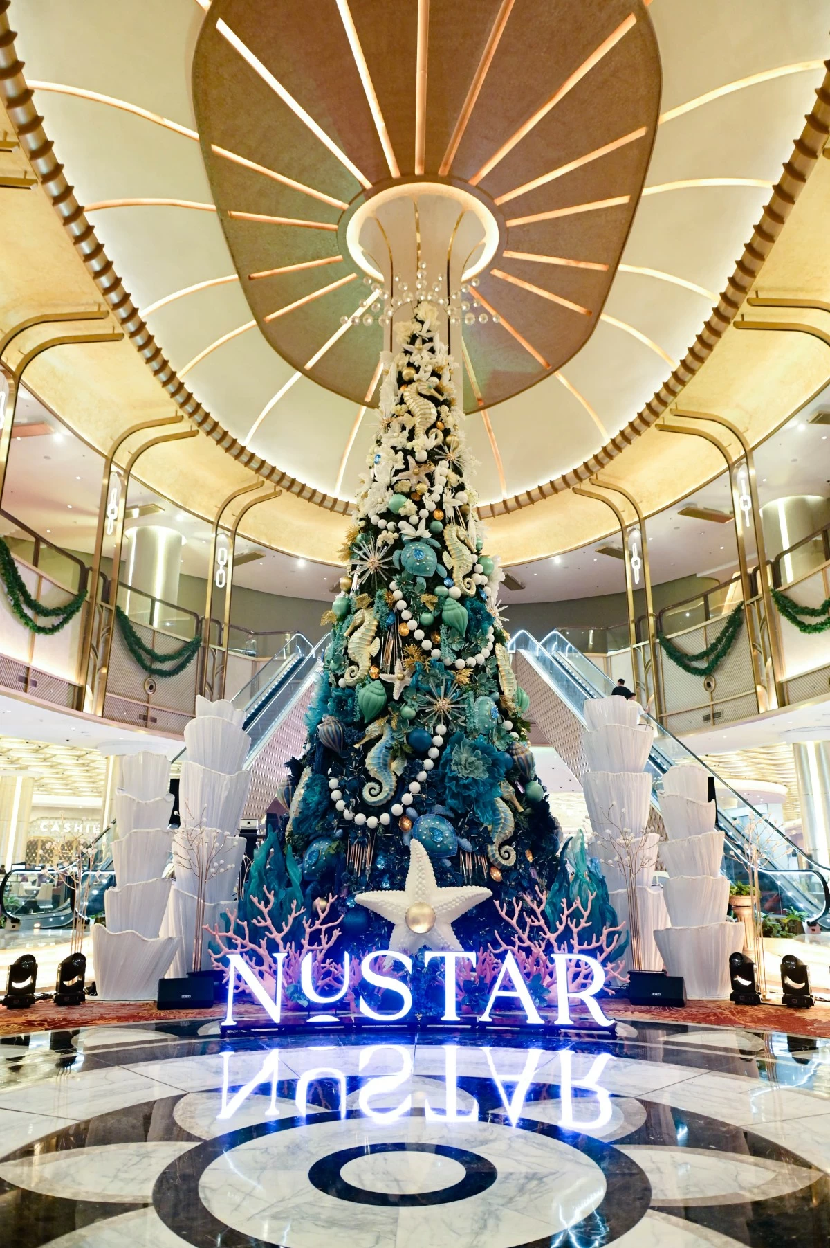 NUSTAR Resort Cebu welcomed the holidays with its 'Pearl of the Holiday Season' tree lighting at The Atrium, celebrating Cebu’s resilience and the beauty that shines through every challenge.