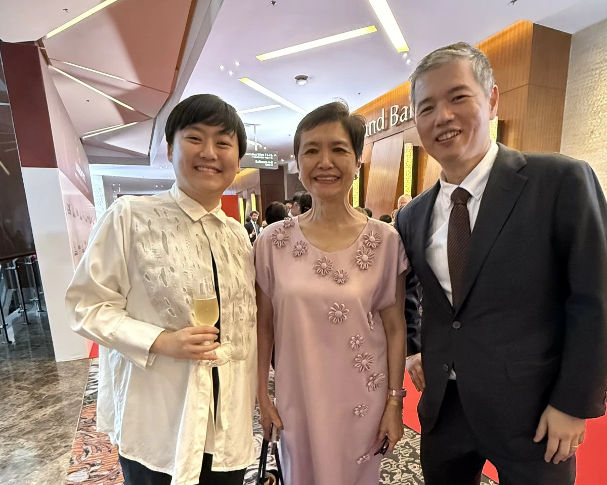 Mara Coson, Robina Gokongwei-Pe, and Patrick Pesengco.