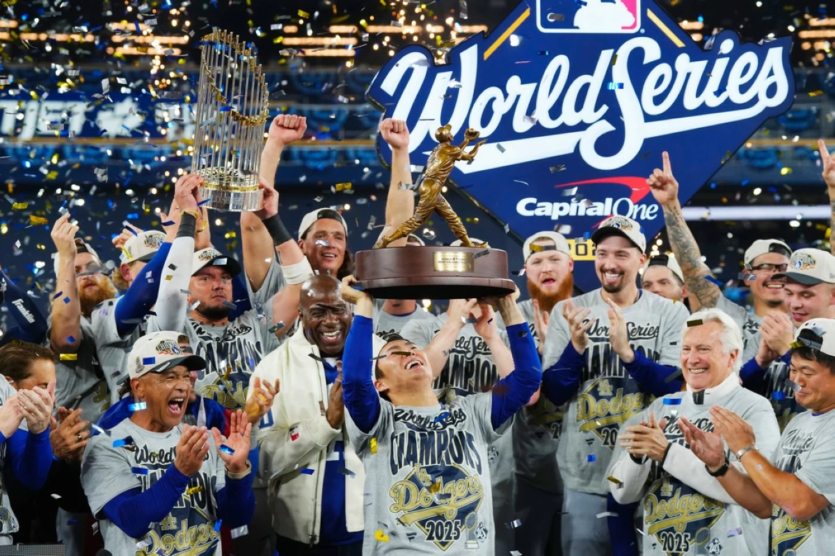 Dodgers prevail in Game 7, become first repeat champion in 25 years