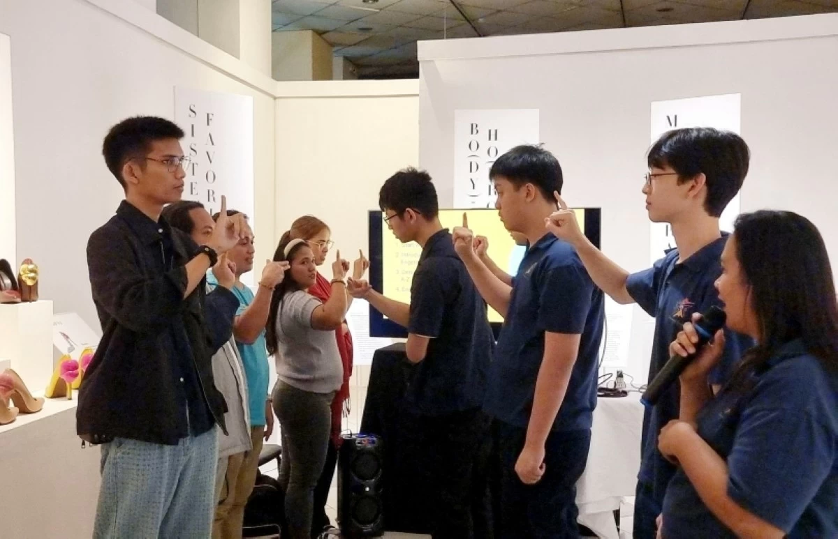 Filipino Sign Language training (Photo from FSL4IPH)