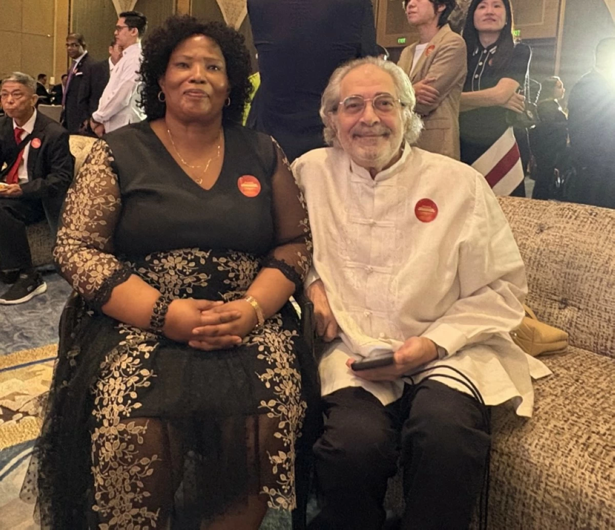 Ambassador Bartinah Ntombizodwa Radebe-Netshitenzhe of South Africa Embassy with 
Consul Joseph Assad
