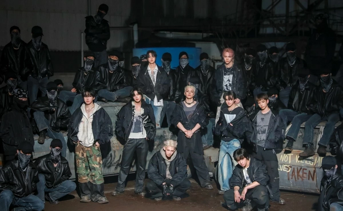 Boy band &Team (YX Labels)