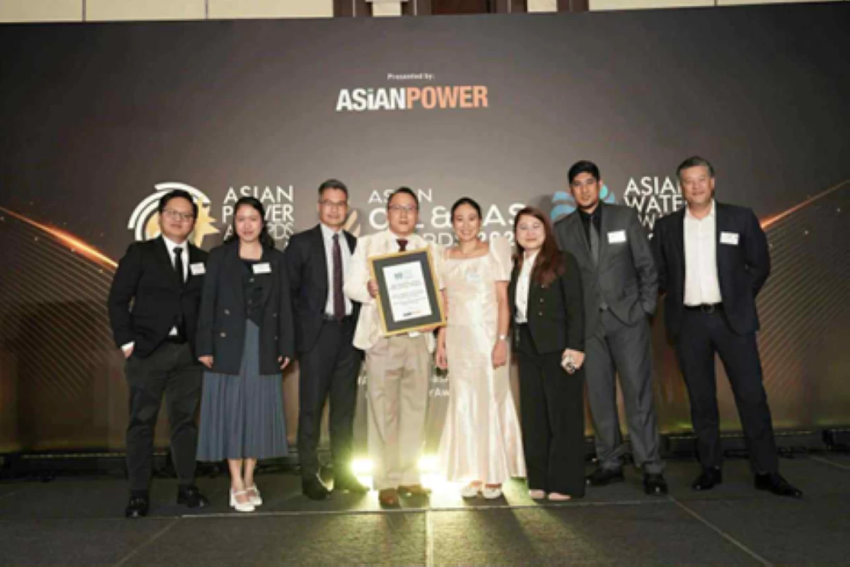 Puerto Princesa Water Reclamation and Learning Center Inc. (“PPWRLC”) received the prestigious Asian Water Improvement Project of the Year award at the 23 October 2025 awards dinner held at the Intercon Kuala Lumpur, Malaysia. From left to right –
Constantine Doncila (PPWRLC Corporate Secretary), Margie Ablay, Grant Clarke
(representatives of Vivant Hydro Holdings Inc.), Jehremiah C. Asis (PPWRLC and JCA
1221 Holdings Inc. founder and President), Katherine Asis, Zara See (JCA 1221 Head
of Admin and Finance), Marco Magay (PPWRLC Plant Manager), and Chris Ong
(awards judge from Roland Berger).