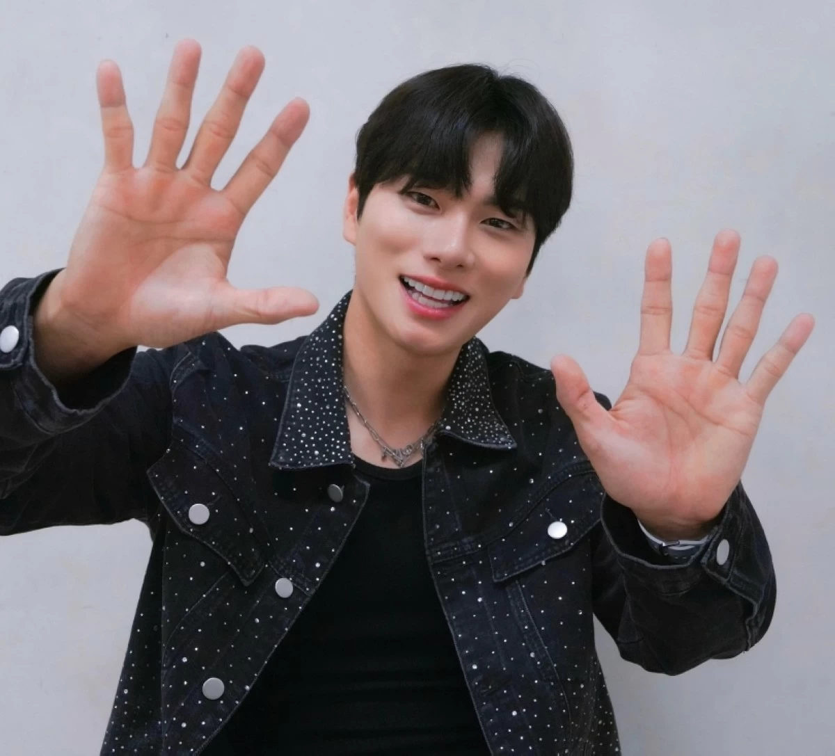 Korean actor Lee Yi-kyung (Photo from Sangyoung Entertainment's Instagram account) 