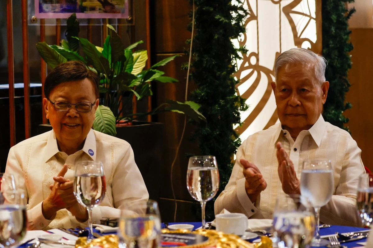 Manila Bulletin Board of Directors Atty. Juan D. De Zuñiga, Jr. and former Chief Justice Hilario G. Davide, Jr.