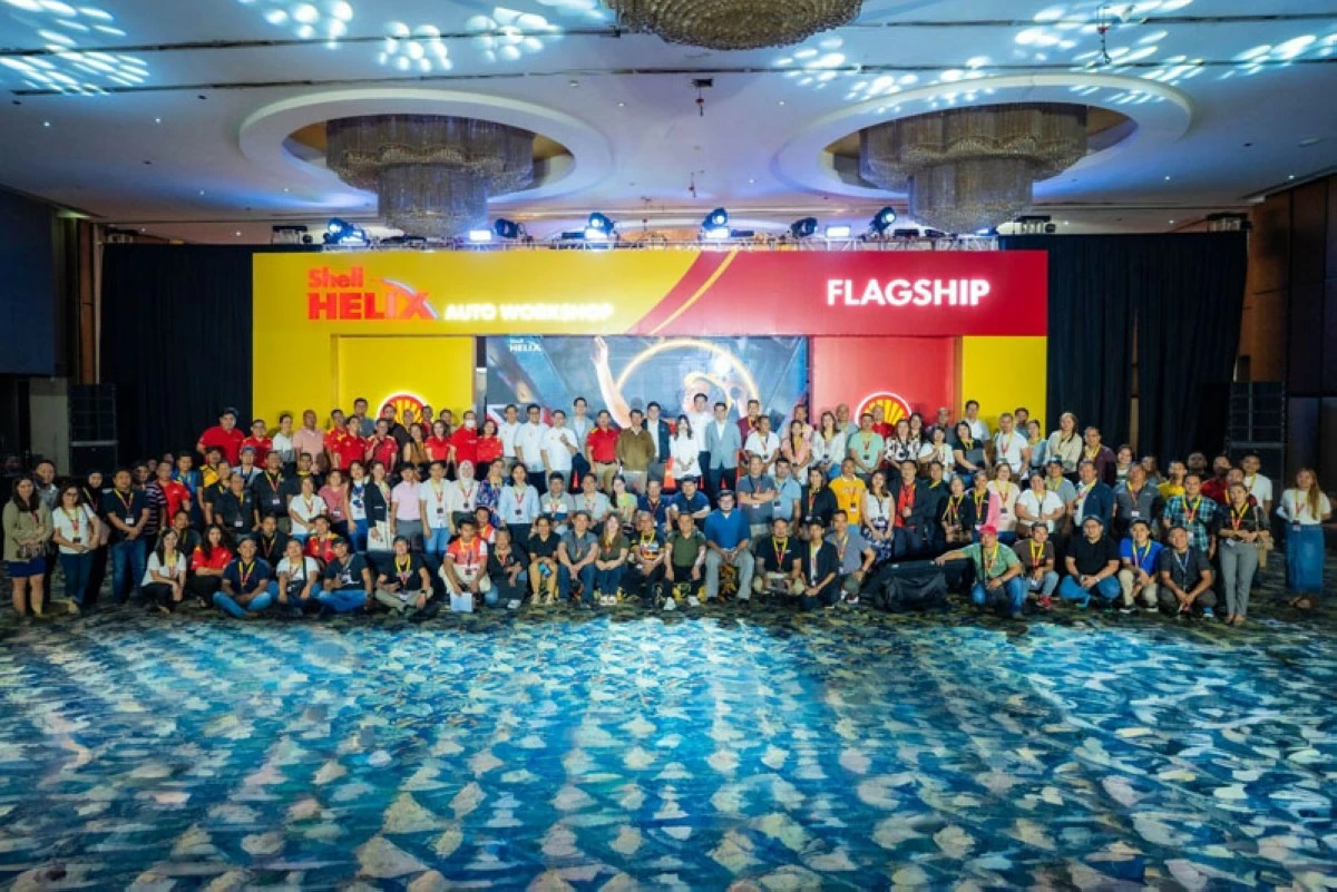 Shell Fast Track partners and future partners gather on stage — celebrating a shared journey of growth and empowerment.