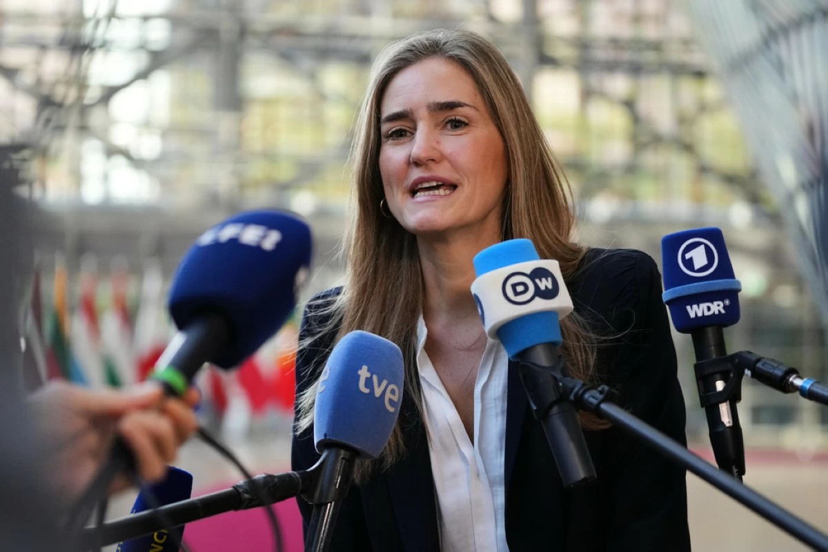 Spain's Environment Minister Sara Aagesen speaks with the media as she arrives for a meeting of EU Environment ministers at the European Council building in Brussels, Belgium, Tuesday, Nov. 4, 2025. (AP Photo/Virginia Mayo)