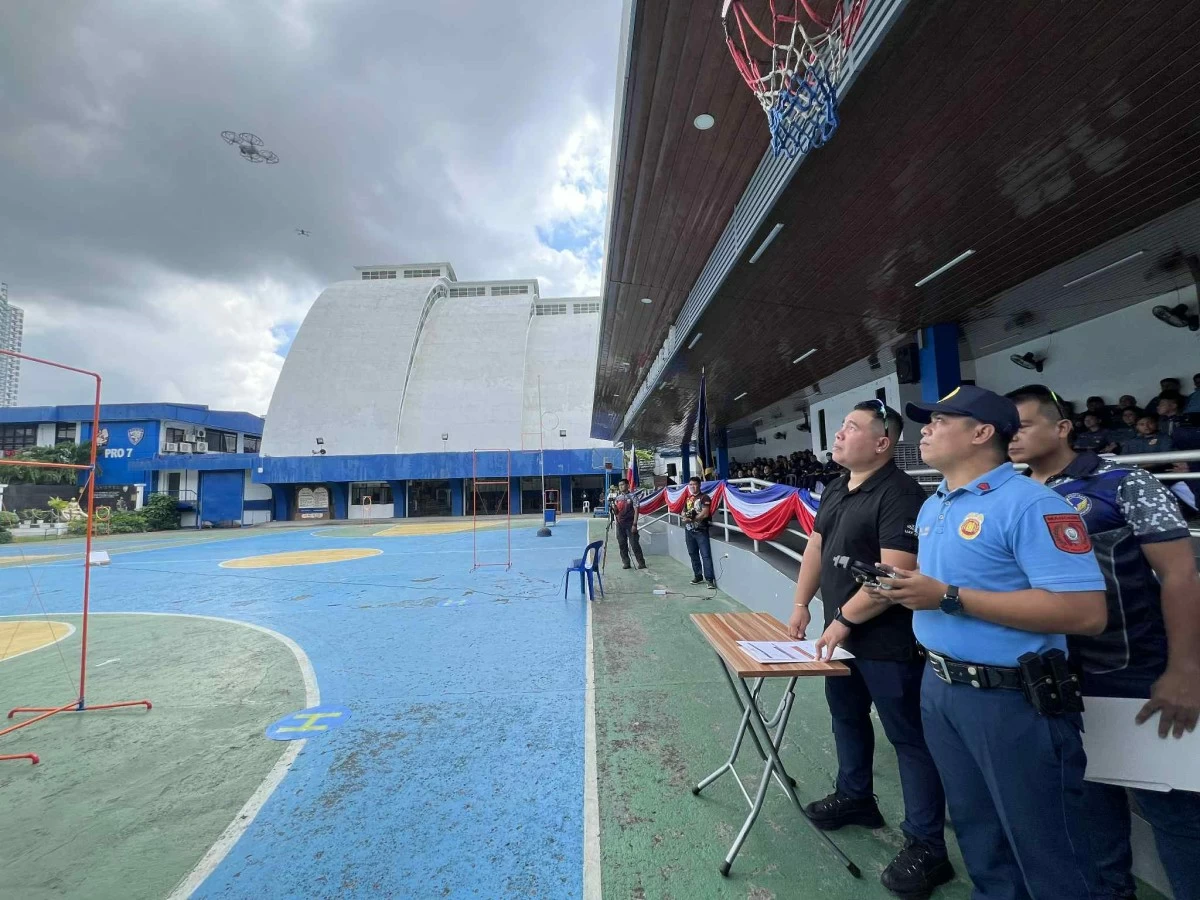 A POLICEMAN operates a drone during the Drone Piloting Skills Challenge on Thursday, Sept. 11, in Camp Sergio Osmeña Sr. in Cebu City.(Photo via Calvin Cordova)
