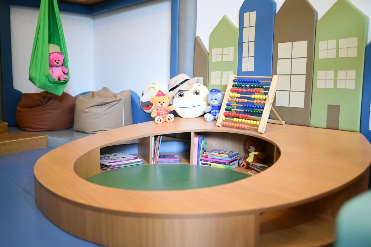 The SM Sensory Lab supports the unique needs of individuals with sensory sensitivities, fostering comfort and meaningful engagement in public spaces.
