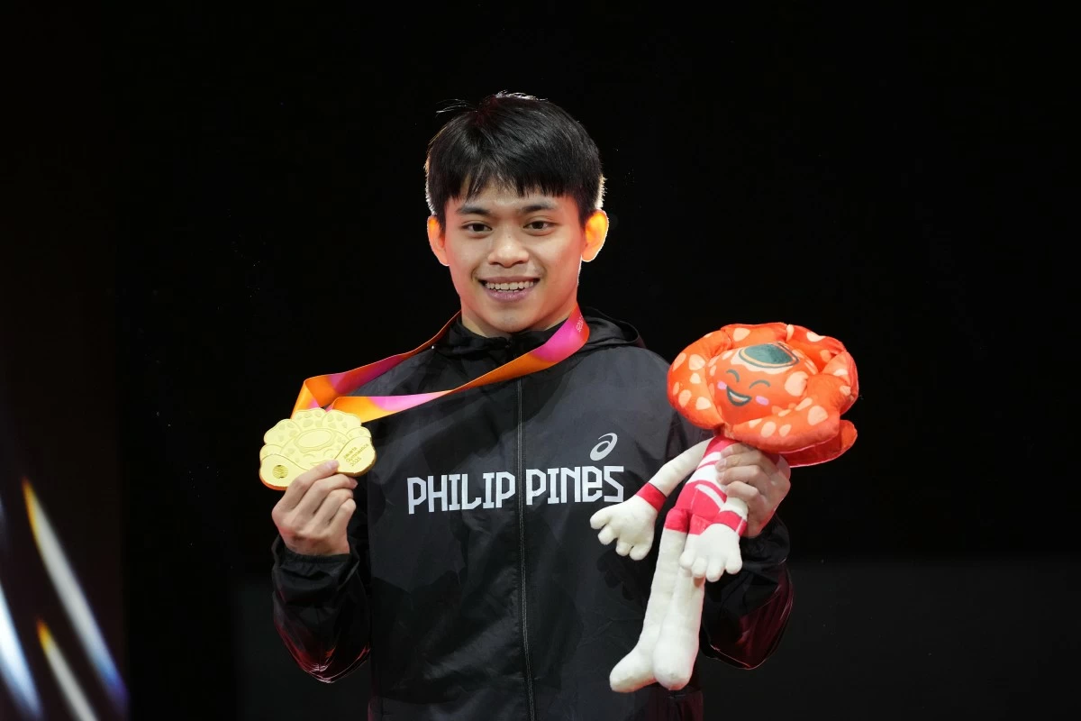 Carlos Yulo banners October achievers