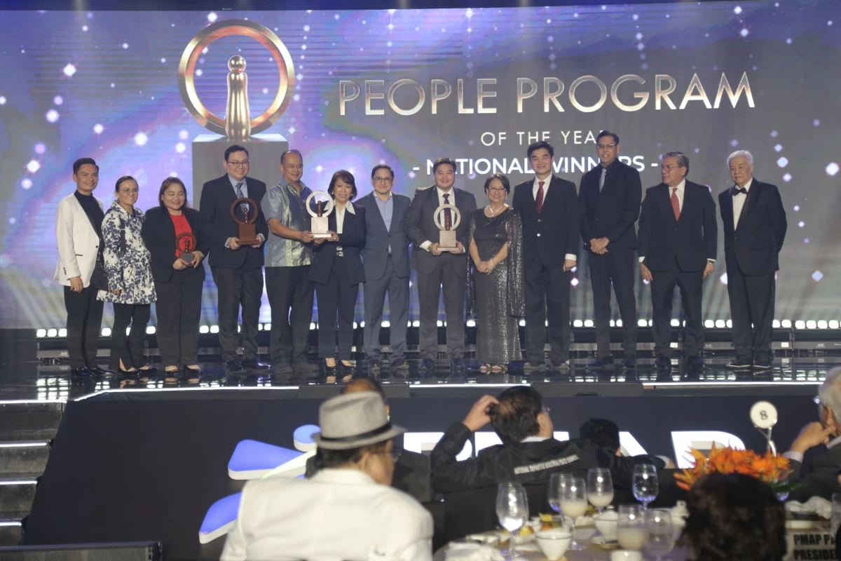 Representatives from Far Eastern University, Franklin Baker, Incorporated, and East West Banking Corporation receive the PPY Award at the 49th PMAP Awards, joined by PMAP President Lydia Lily Quintans, FPM, CTRP; PMAP Vice President Dr. Roland Suico; PMAP Executive Director Rene Gener, DPM; and members of the PPY Awards Board of Judges.