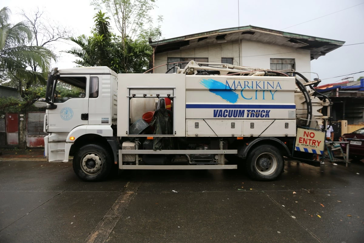 Marikina City Mayor Maan Teodoro convenes a coordination meeting on Friday, Nov. 7, with the City Disaster Risk Reduction and Management Office (CDRRMO) and other key departments to ensure the city’s full preparedness and immediate response capabilities as Typhoon “Uwan” approaches. (Photos from Marikina LGU)