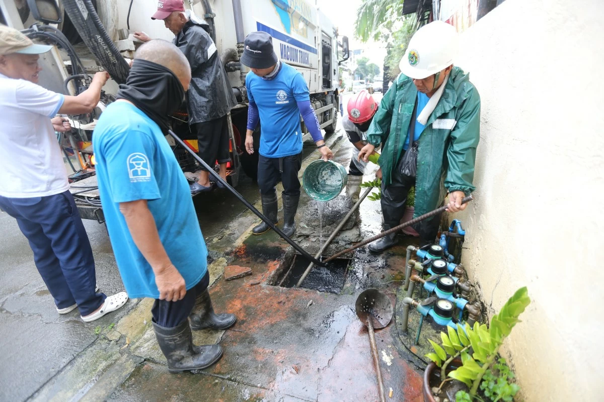 Marikina City Mayor Maan Teodoro convenes a coordination meeting on Friday, Nov. 7, with the City Disaster Risk Reduction and Management Office (CDRRMO) and other key departments to ensure the city’s full preparedness and immediate response capabilities as Typhoon “Uwan” approaches. (Photos from Marikina LGU)