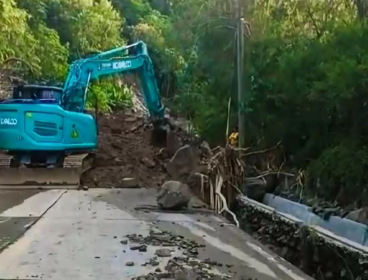 6 villages in Cebu remain isolated