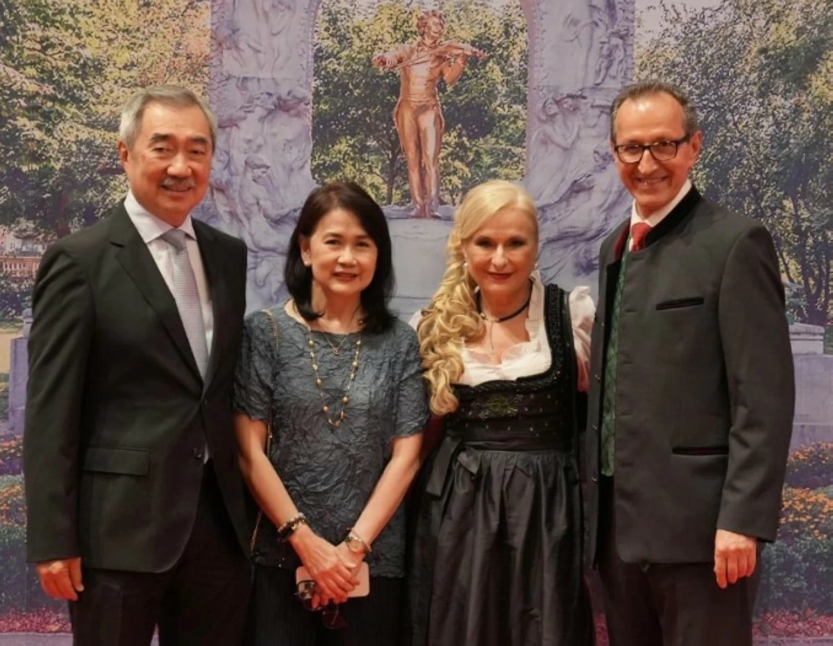 Hans Sy, chairman of the executive committee of SM Prime Holdings, and his spouse, Carol Sy, with Ambassador Johann Brieger and his spouse, Mme. Roswitha Brieger.