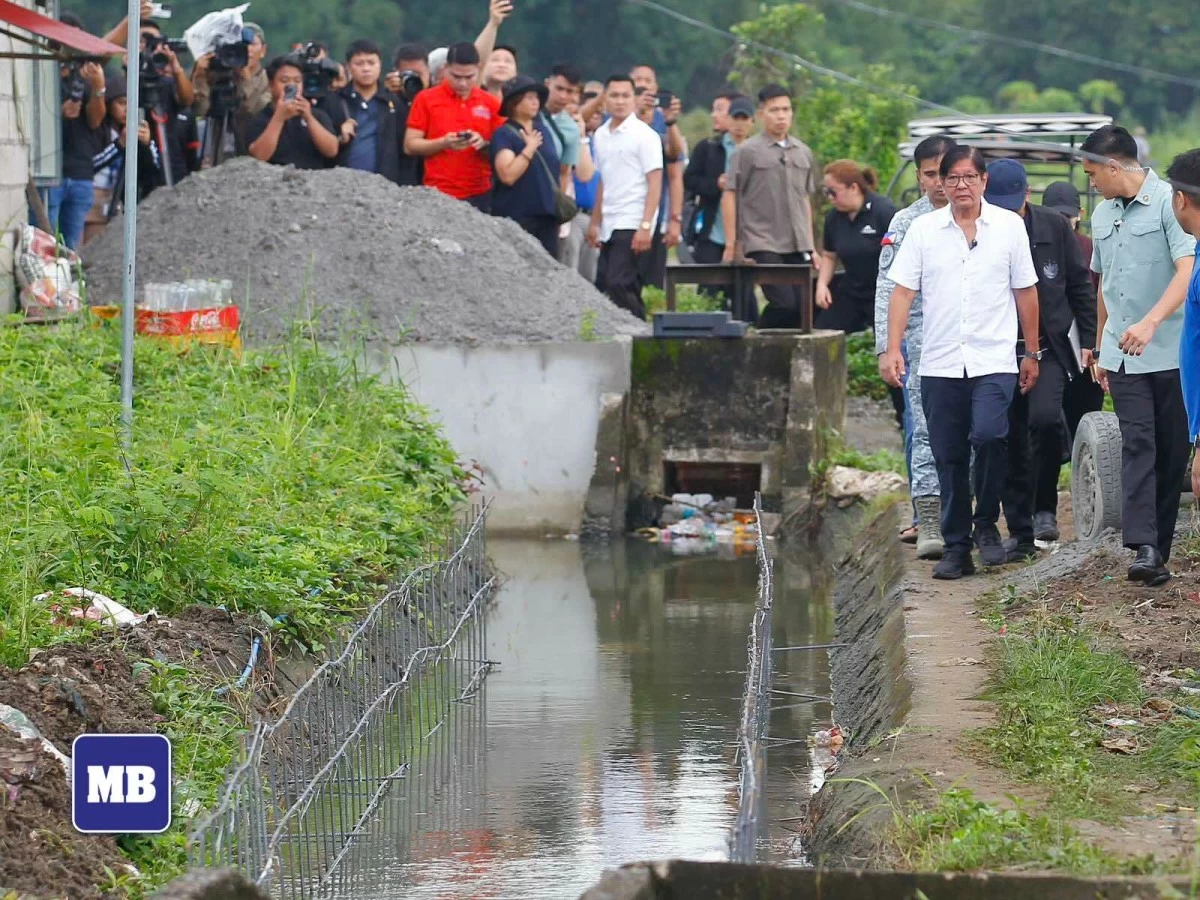 President Ferdinand R. Marcos Jr. leads the inspection of a riverwall in Barangay Piel, Baliuag, Bulacan which was tagged as a 'ghost project.' (Mark Balmores)