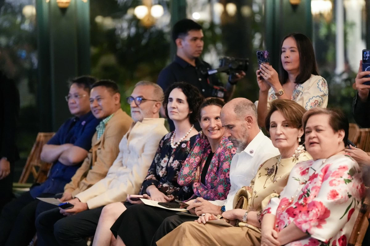 SFA Theresa_Lazaro, Amb. MaryKay Loss Carlson, Amb. Miguel Utray Delgado, Amb. Marie Fontanel, Amb. Catherine McIntosh, Amb. Davide Giglio, Sec. Sonny Angara
