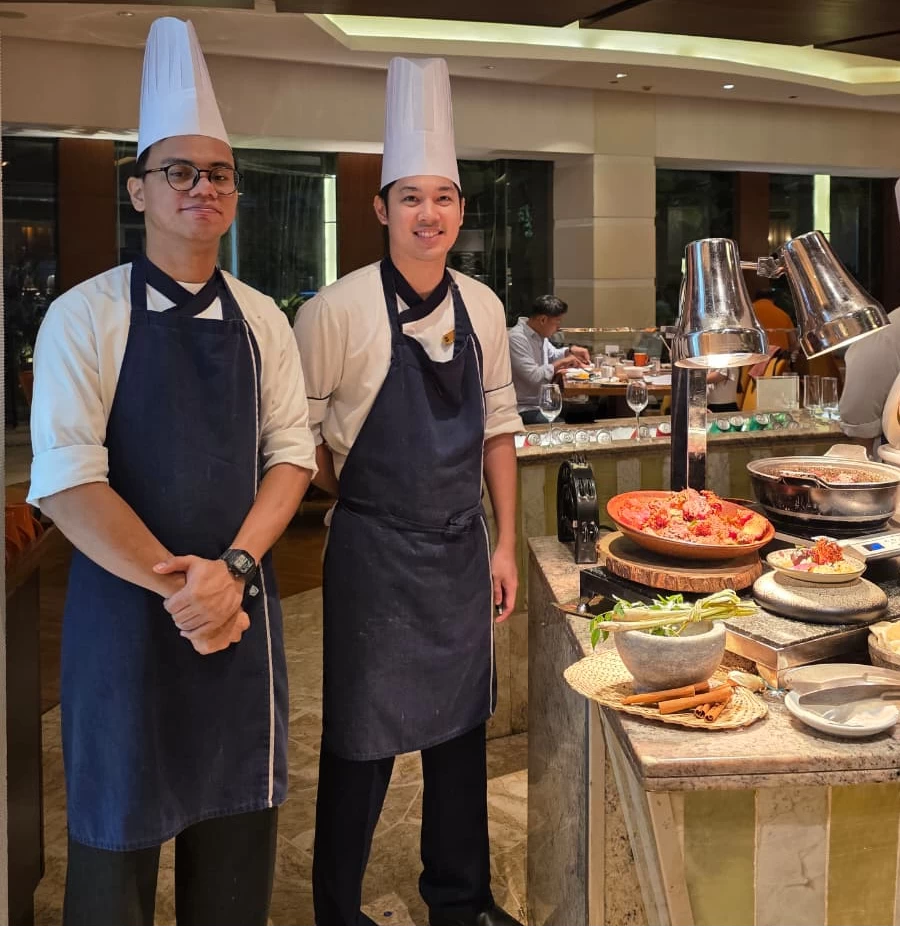 Acclaimed Malaysian chefs—Chef Edwin of Shangri-La Makati and Chef Ammar from the Malaysian Embassy