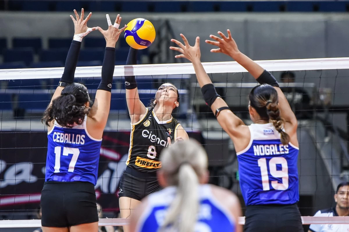 Erika Santos banners Cignal's assault. (PVL Images)