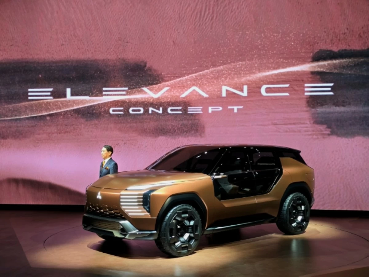 Mitsubishi Motors Corporation President Takao Kato, presenting the Elevance Concept