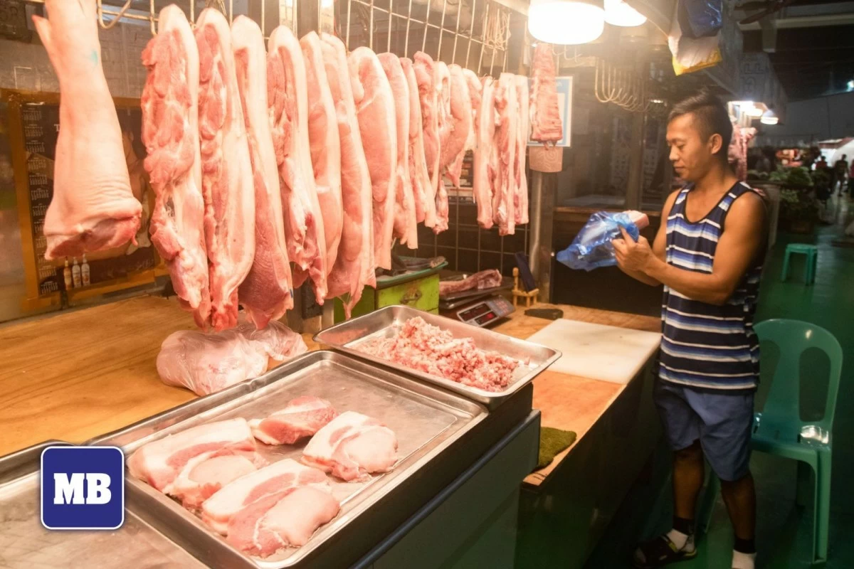 The Department of Agriculture sets a minimum farmgate price for live hogs to help local raisers recover from an influx of cheaper imports.
