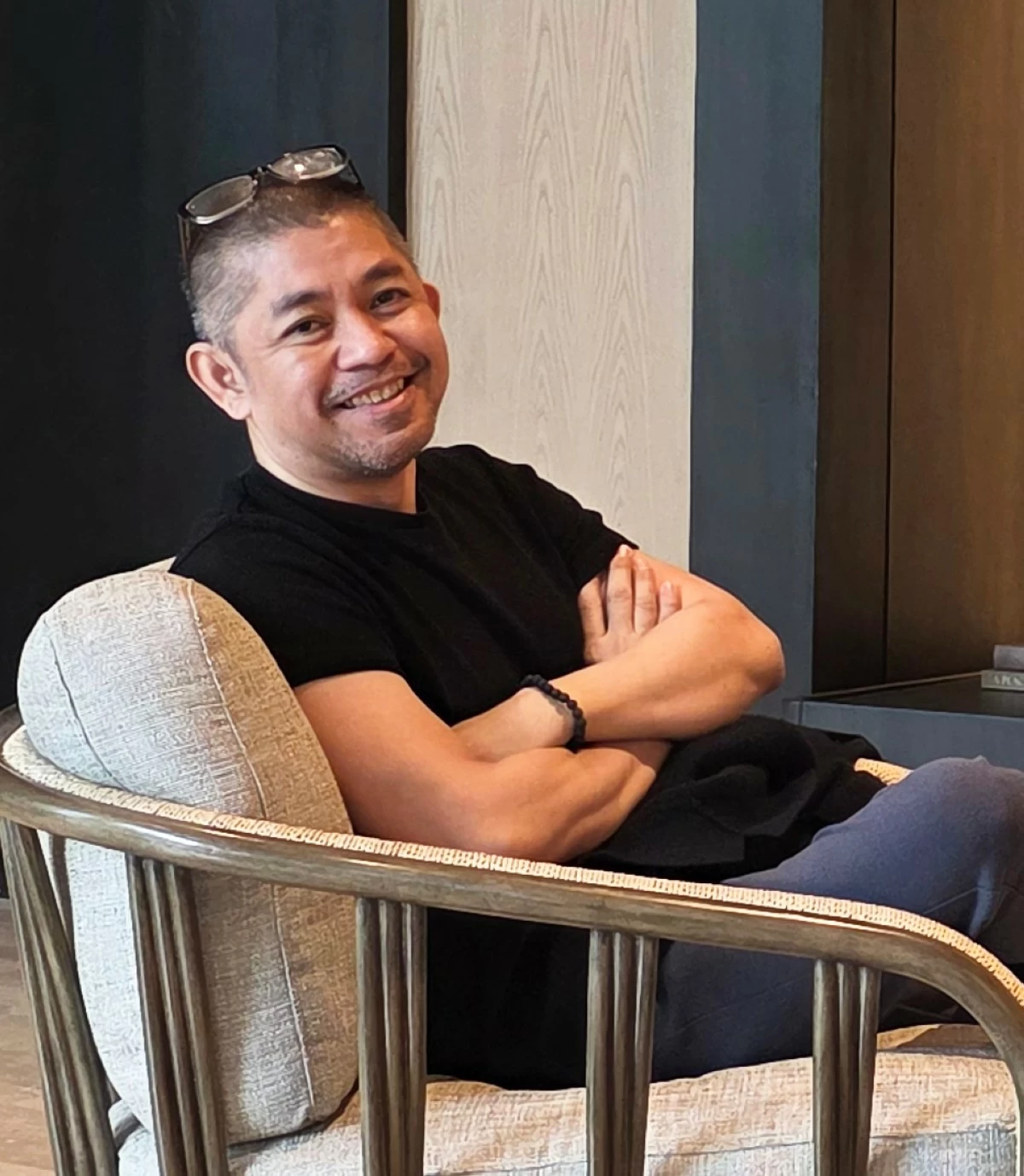 MEET THE ARTIST Glenn Perez