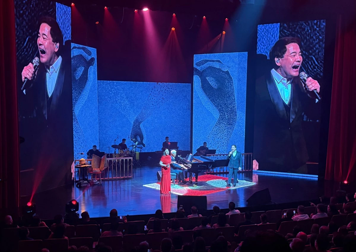 With Martin Nievera and Lani Misalucha.


