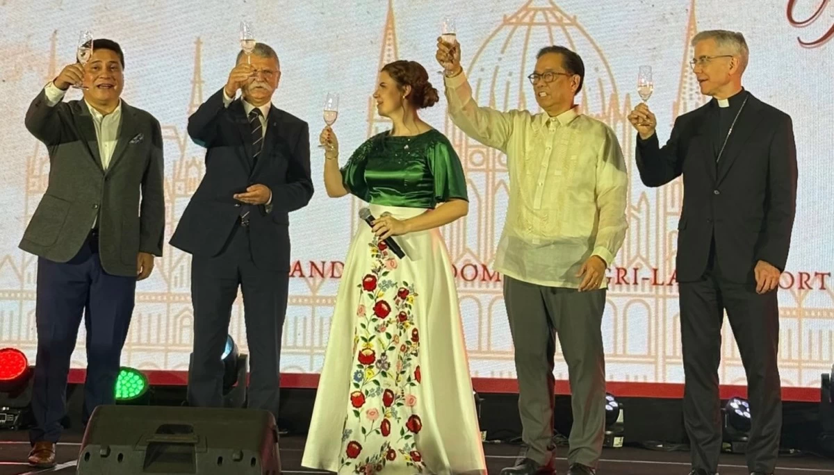 Toast to  unity and celebration: Senator Juan Miguel Zubiri, Speaker László Kövér, Ambassador Titanilla Tóth; Undersecretary Leo Herrera-Lim, and Archbishop Charles John Brown, the Apostolic Nuncio to the Philippines 