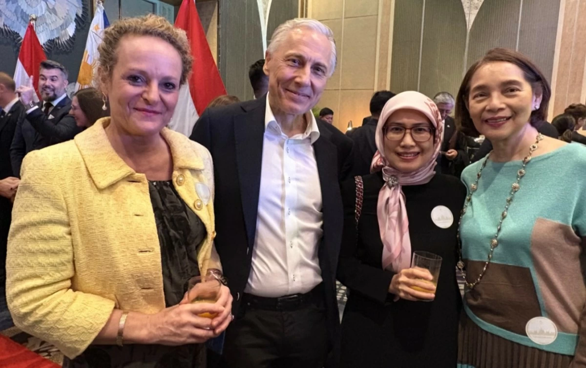 Mme. Eva Wollerup Fischer Melbin with Ambassador Franz-Michael Skjold Mellbin of the Embassy of Denmark, Ambassador Megawati Manan of the Embassy of Brunei, and Mav Rufino