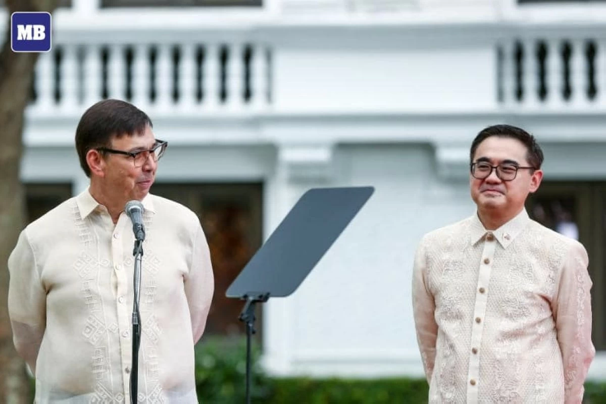 (Left) Newly appointed Executive Secretary Ralph Recto and Finance Secretary Frederick Go (Manila Bulletin file photo)
