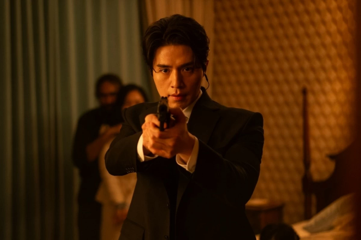 Lee Dong-wook in 