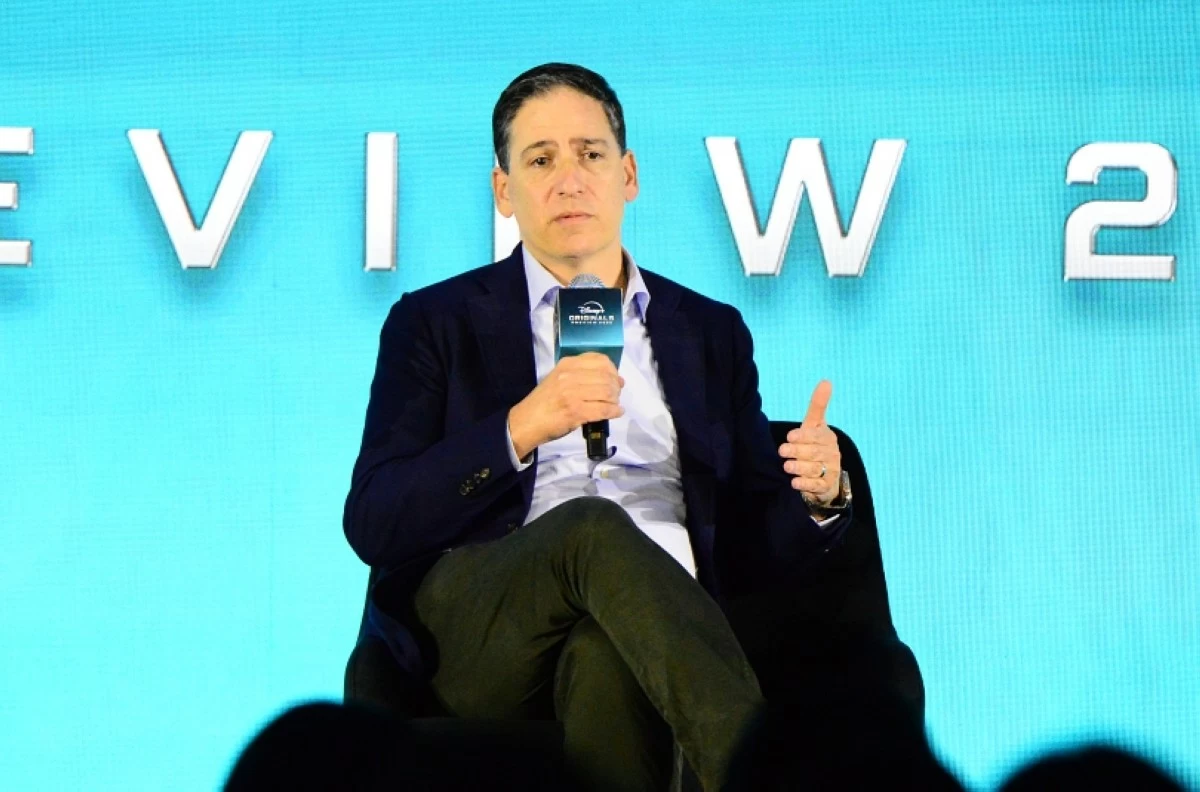 Eric Schrier, president of Disney Television Studios (Jonathan Hicap) 