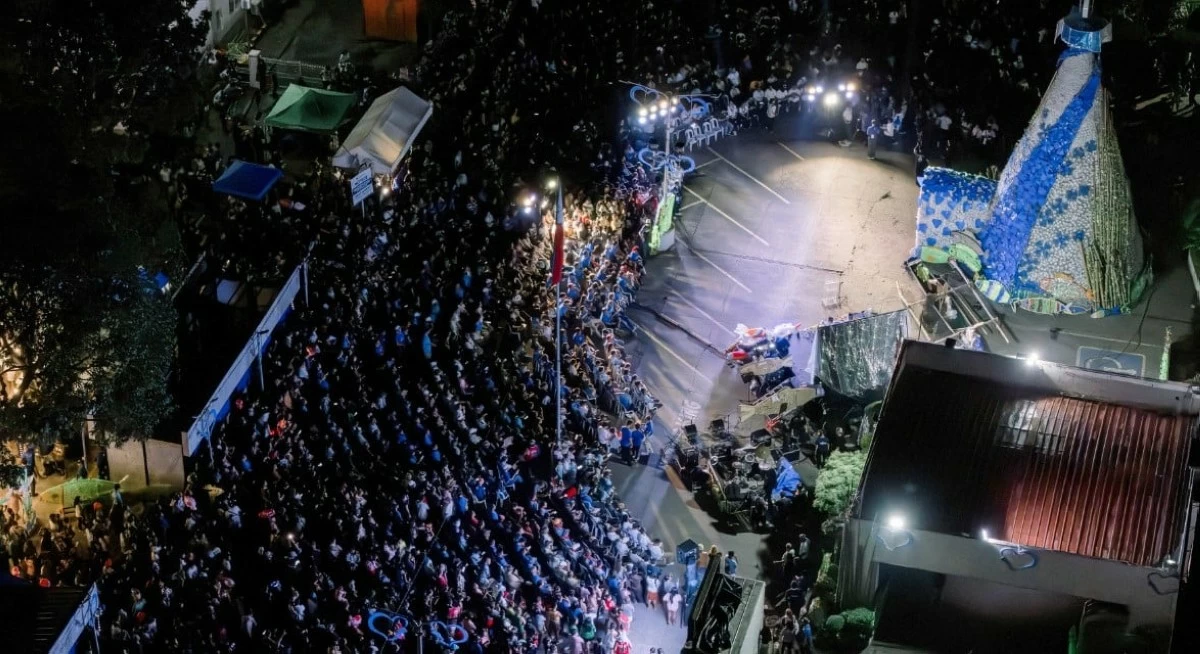 A drone shot of the Christmas Tree lighting ceremony showing a huge crowd (photo courtesy of the Binangonan LGU)