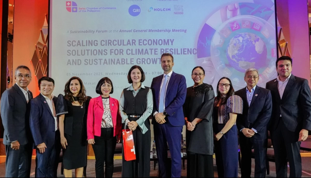 Cresenciano Maramot, Michael Alzona, Rosario Cajucom-Bradbury, Christine Fajardo, Senator Pia Cayetano, Swiss Embassy Deputy Head of Mission Hans-Christian Baumann, Daniela San Agustin, Ann Lim, Jose Uy III, and Minco Domingo of the SwissCham PH Board of Directors
