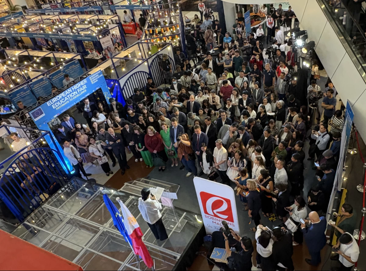 The crowd on the fair’s first day