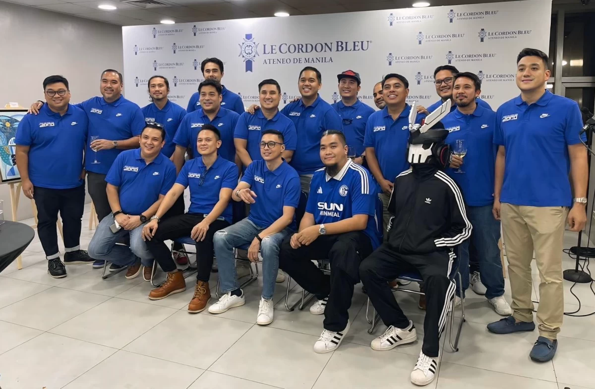 Members of Ateneo de Manila High School Batch 2000