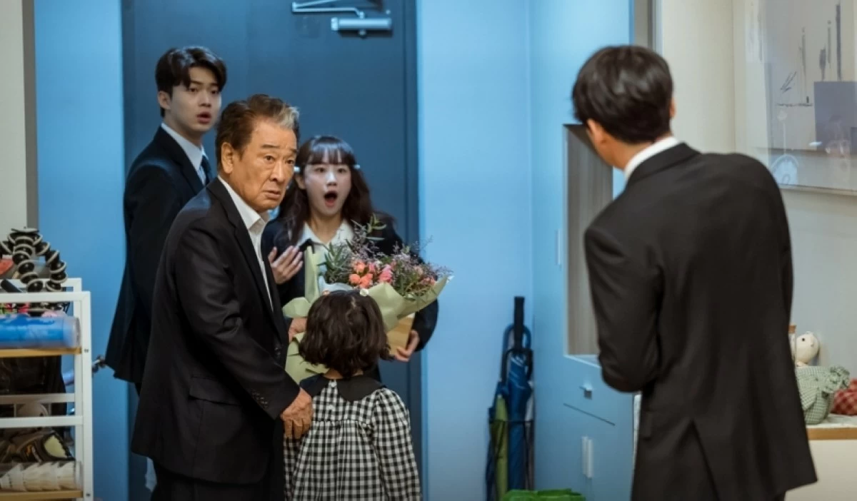 Lee Soon-jae in the drama 