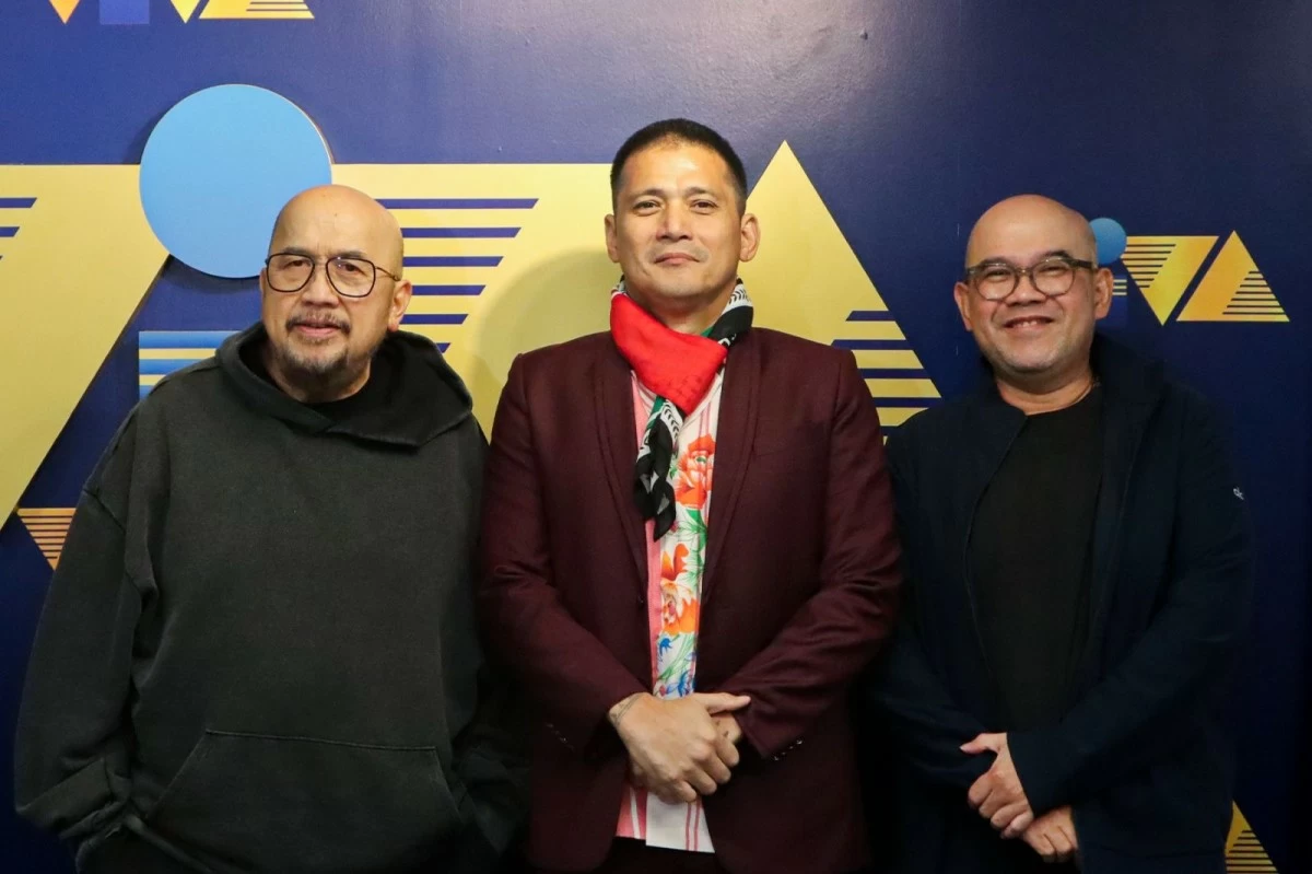 From left: Boss Vic Del Rosario, Chairman and CEO, Viva Group of Companies, Sen. Robin Padilla, and Vincent Del Rosario, President & COO, Viva Communications, Inc.
