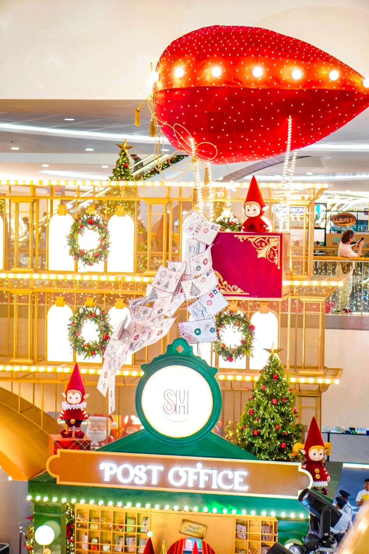 The festive Christmas Holidays at SM Supermalls.  Powered increasingly by renewable sources, SM malls continue to serve as vibrant community hubs—bright, welcoming spaces that reflect SM Prime’s commitment to sustainable and resilient development.
