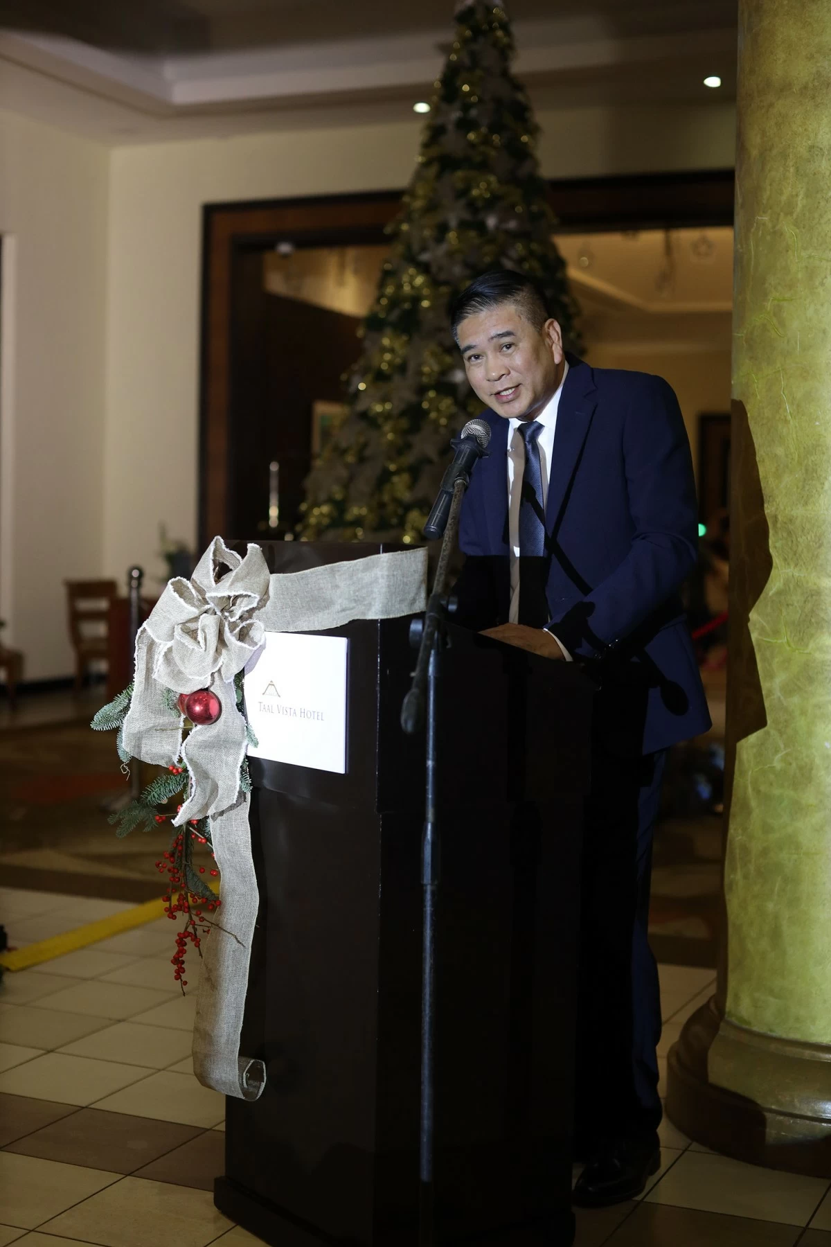 Ramon Makilan, General Manager of Taal Vista Hotel, shared his warm holiday greetings during his speech.
