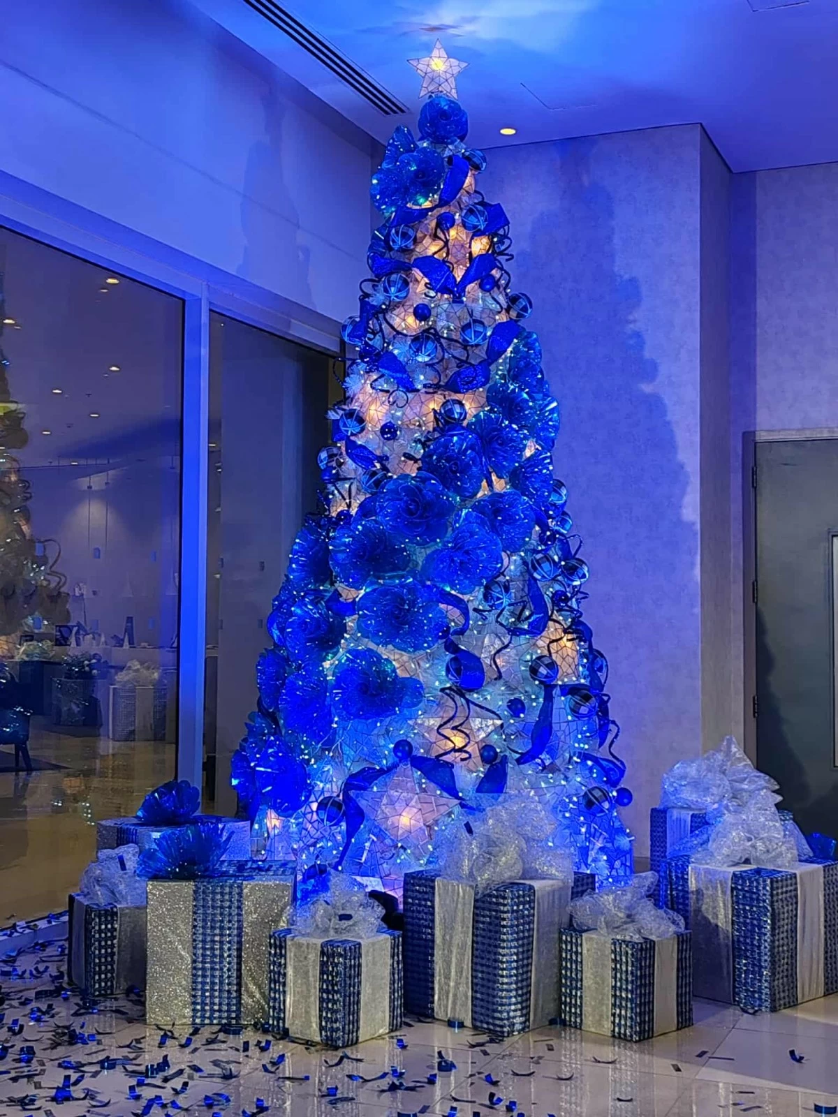 The white and blue Christmas at Park Inn's lobby